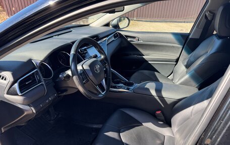 Toyota Camry, 2021 год, 2 150 000 рублей, 7 фотография