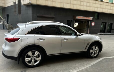 Infiniti FX II, 2011 год, 2 050 000 рублей, 3 фотография