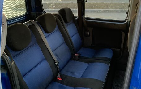 Peugeot Partner II рестайлинг 2, 2004 год, 360 000 рублей, 6 фотография