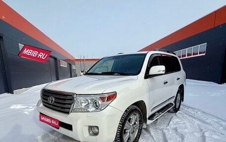 Toyota Land Cruiser 200, 2013 год, 3 080 000 рублей, 1 фотография