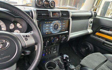 Toyota FJ Cruiser, 2007 год, 4 000 000 рублей, 5 фотография