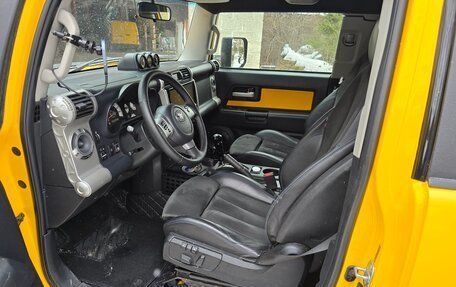 Toyota FJ Cruiser, 2007 год, 4 000 000 рублей, 3 фотография