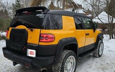 Toyota FJ Cruiser, 2007 год, 4 000 000 рублей, 2 фотография