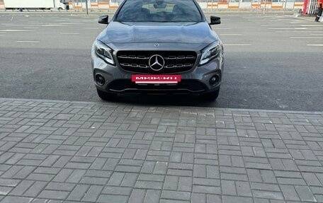 Mercedes-Benz GLA, 2019 год, 2 999 999 рублей, 7 фотография