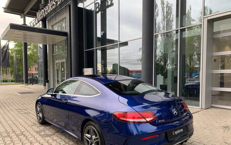 Mercedes-Benz C-Класс, 2019 год, 4 150 000 рублей, 5 фотография