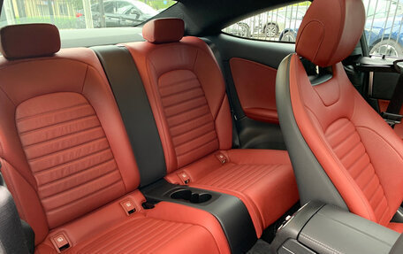 Mercedes-Benz C-Класс, 2019 год, 4 150 000 рублей, 21 фотография