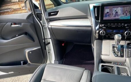 Toyota Alphard III, 2021 год, 3 720 000 рублей, 17 фотография