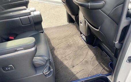 Toyota Alphard III, 2021 год, 3 720 000 рублей, 32 фотография