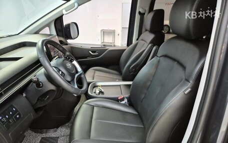 Hyundai Staria, 2022 год, 3 950 984 рублей, 6 фотография
