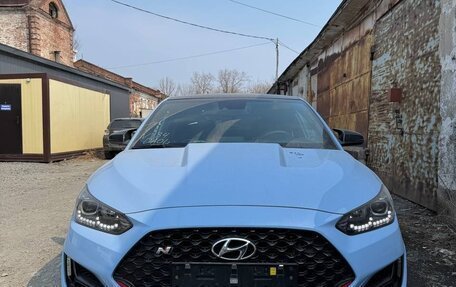 Hyundai Veloster II, 2021 год, 2 100 001 рублей, 2 фотография