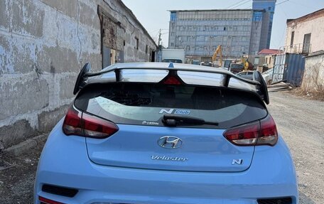 Hyundai Veloster II, 2021 год, 2 100 001 рублей, 9 фотография