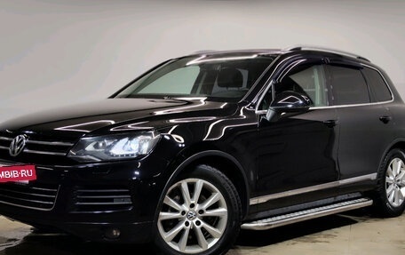 Volkswagen Touareg III, 2012 год, 1 809 000 рублей, 2 фотография