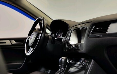 Volkswagen Touareg III, 2012 год, 1 809 000 рублей, 28 фотография