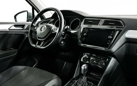 Volkswagen Tiguan II, 2020 год, 2 250 000 рублей, 9 фотография