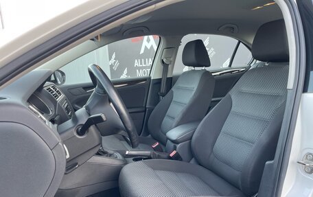 Volkswagen Jetta VI, 2015 год, 1 700 000 рублей, 7 фотография