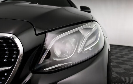 Mercedes-Benz E-Класс, 2018 год, 4 175 000 рублей, 17 фотография