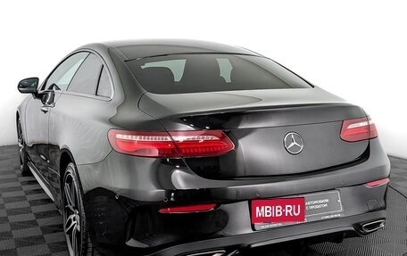Mercedes-Benz E-Класс, 2018 год, 4 175 000 рублей, 7 фотография