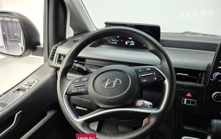 Hyundai Staria, 2021 год, 3 170 000 рублей, 9 фотография