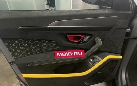 Lamborghini Urus I, 2024 год, 49 890 000 рублей, 13 фотография