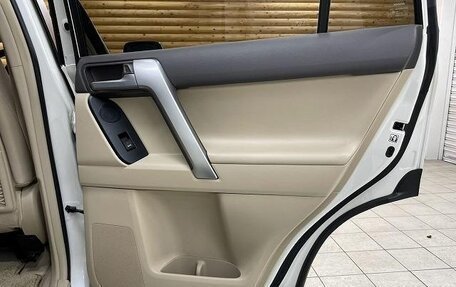 Toyota Land Cruiser Prado 150 рестайлинг 2, 2022 год, 3 920 000 рублей, 24 фотография
