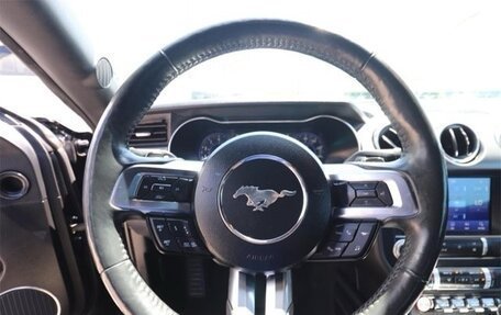 Ford Mustang VI рестайлинг, 2022 год, 2 920 000 рублей, 10 фотография