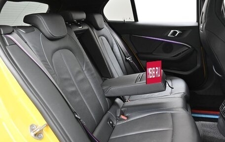 BMW 1 серия, 2022 год, 2 900 000 рублей, 20 фотография