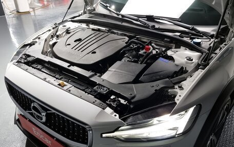 Volvo V60 II, 2021 год, 3 240 334 рублей, 9 фотография