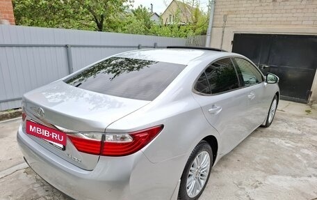 Lexus ES VII, 2014 год, 2 300 000 рублей, 2 фотография