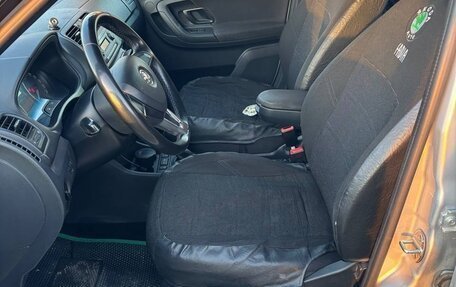 Skoda Fabia II, 2014 год, 750 000 рублей, 8 фотография