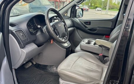 Hyundai Grand Starex Grand Starex I рестайлинг 2, 2015 год, 1 870 000 рублей, 9 фотография
