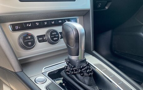 Volkswagen Passat B8 рестайлинг, 2015 год, 1 800 000 рублей, 8 фотография