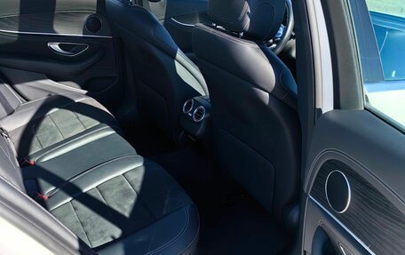 Mercedes-Benz E-Класс, 2019 год, 4 249 000 рублей, 10 фотография