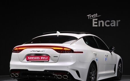 KIA Stinger I, 2021 год, 2 630 334 рублей, 3 фотография