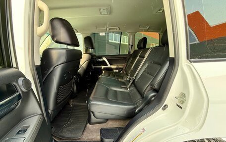 Toyota Land Cruiser 200, 2013 год, 3 080 000 рублей, 16 фотография