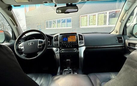 Toyota Land Cruiser 200, 2013 год, 3 080 000 рублей, 18 фотография