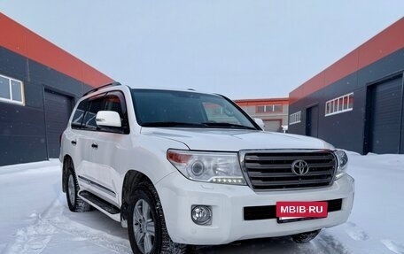 Toyota Land Cruiser 200, 2013 год, 3 080 000 рублей, 7 фотография
