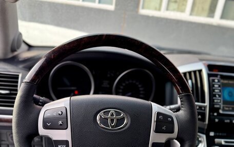 Toyota Land Cruiser 200, 2013 год, 3 080 000 рублей, 24 фотография