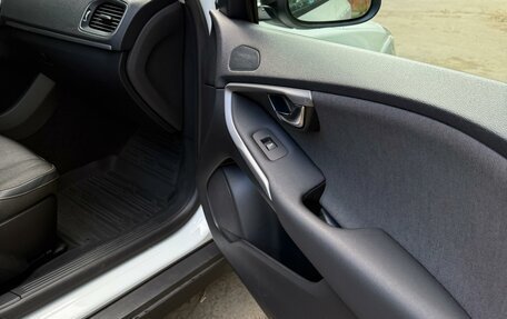 Volvo V40 Cross Country I, 2013 год, 1 390 000 рублей, 2 фотография