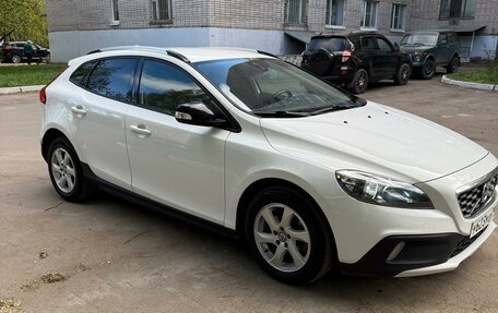 Volvo V40 Cross Country I, 2013 год, 1 390 000 рублей, 21 фотография