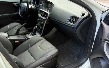 Volvo V40 Cross Country I, 2013 год, 1 390 000 рублей, 24 фотография