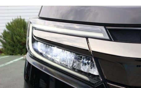 Honda Stepwgn IV, 2021 год, 2 140 000 рублей, 2 фотография