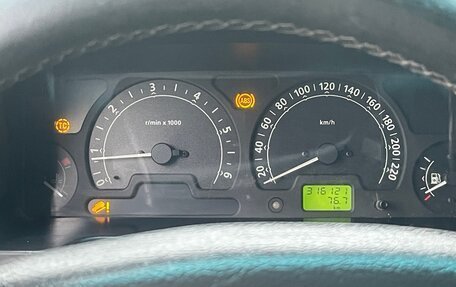 Land Rover Discovery III, 2002 год, 600 000 рублей, 7 фотография