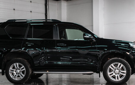 Toyota Land Cruiser Prado 150 рестайлинг 2, 2010 год, 2 676 000 рублей, 4 фотография