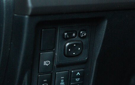Toyota Land Cruiser Prado 150 рестайлинг 2, 2010 год, 2 676 000 рублей, 11 фотография