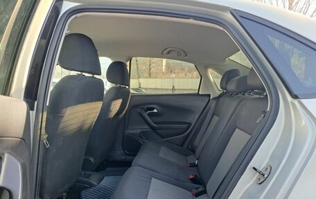 Volkswagen Polo VI (EU Market), 2011 год, 484 000 рублей, 15 фотография