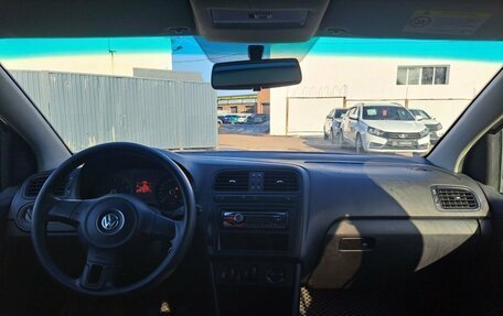 Volkswagen Polo VI (EU Market), 2011 год, 484 000 рублей, 17 фотография