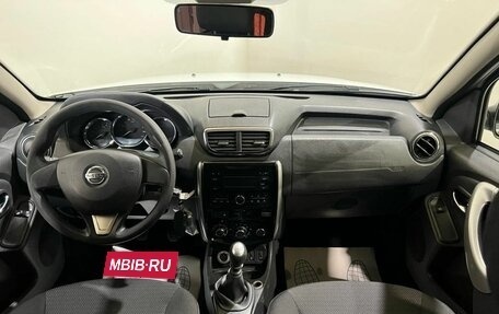 Nissan Terrano III, 2017 год, 1 200 000 рублей, 11 фотография