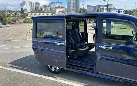 Honda Stepwgn IV, 2018 год, 3 299 000 рублей, 10 фотография