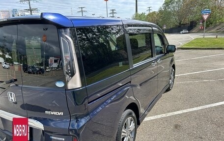 Honda Stepwgn IV, 2018 год, 3 299 000 рублей, 13 фотография