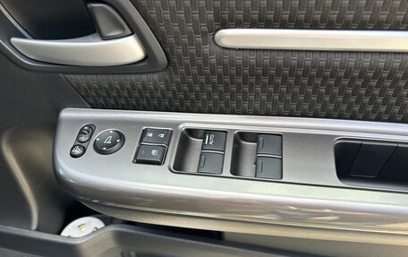 Honda Stepwgn IV, 2018 год, 3 299 000 рублей, 28 фотография